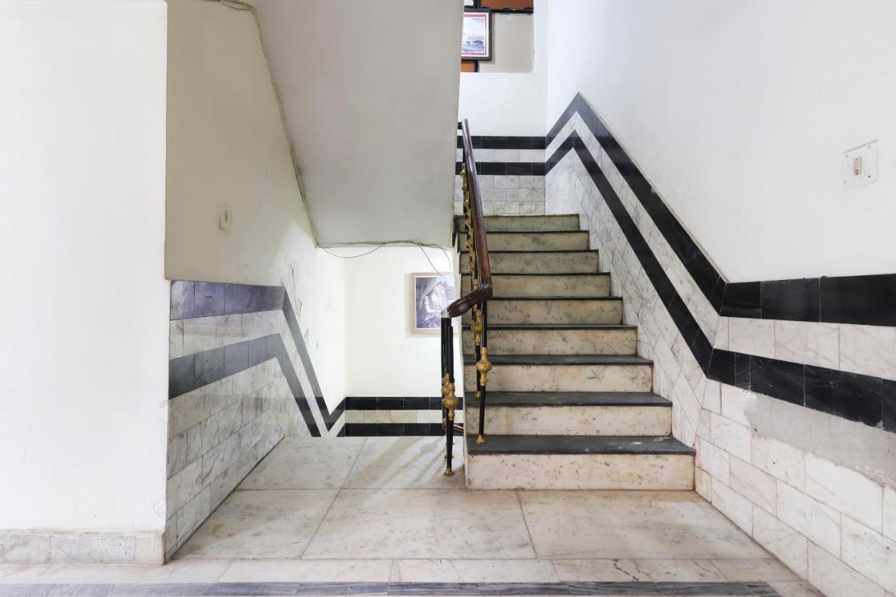 Oyo 40431 Hotel Amar Prem 러크나우 외부 사진